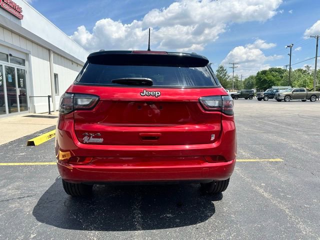 Used 2024 Jeep Compass Limited w/ High Altitude Package image 7