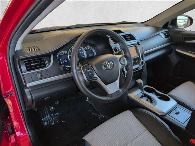 Used 2014 Toyota Camry SE FWD image 10