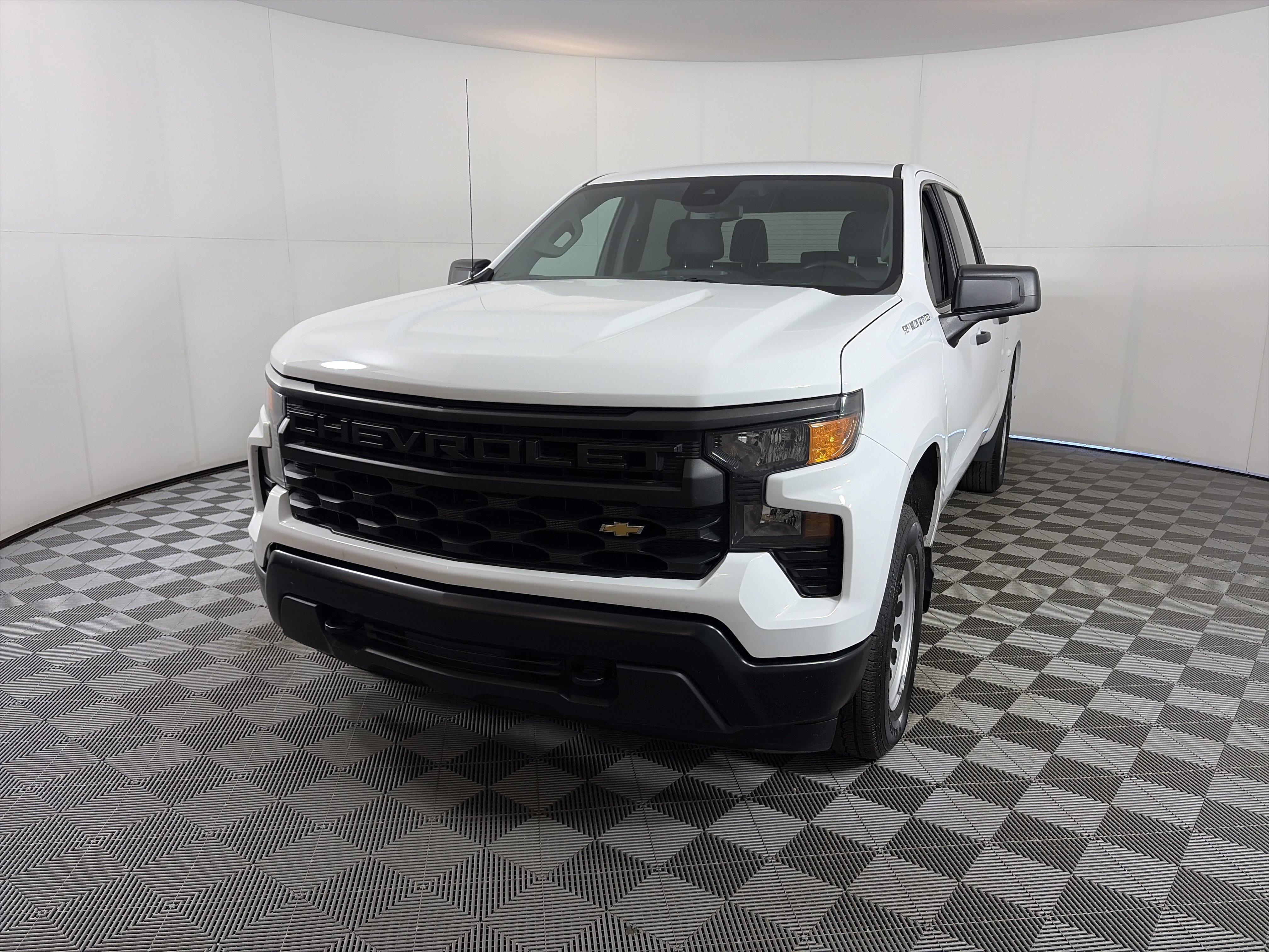 Used 2022 Chevrolet Silverado 1500 W/T w/ WT Convenience Package image 2