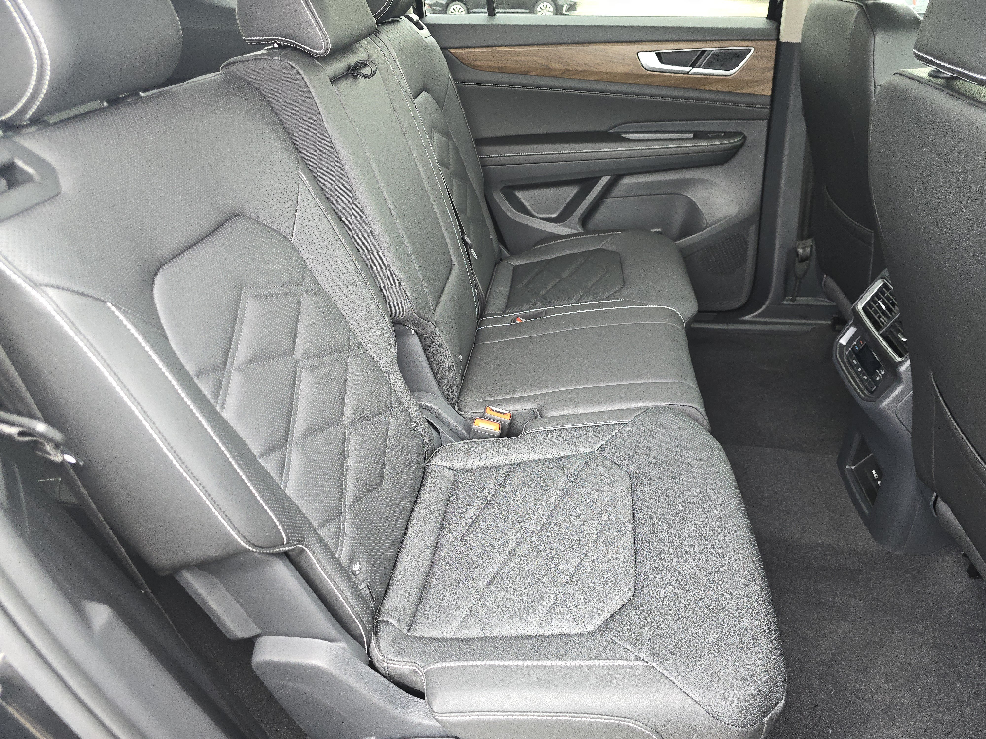 New 2026 Volkswagen Atlas SE AWD/4WD image 16