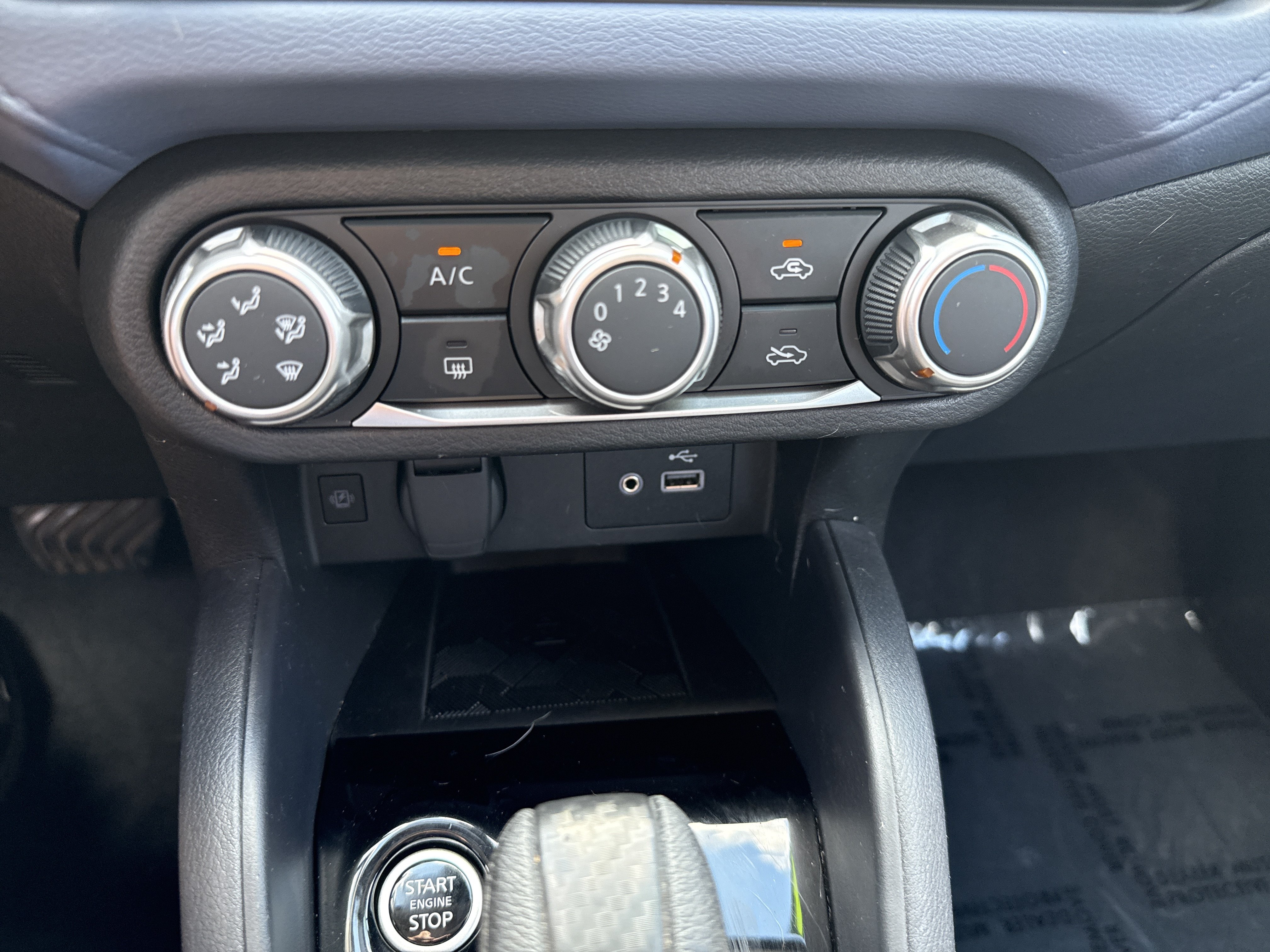 Used 2024 Nissan Versa SV w/ Trunk Package FWD image 27