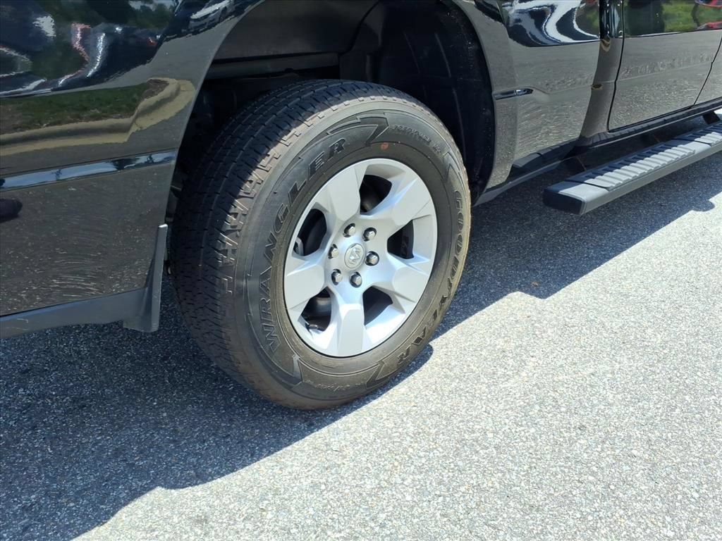 Used 2023 RAM 1500 Big Horn AWD/4WD image 28