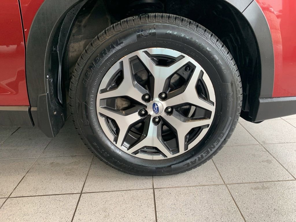 Used 2021 Subaru Forester Premium AWD/4WD image 23