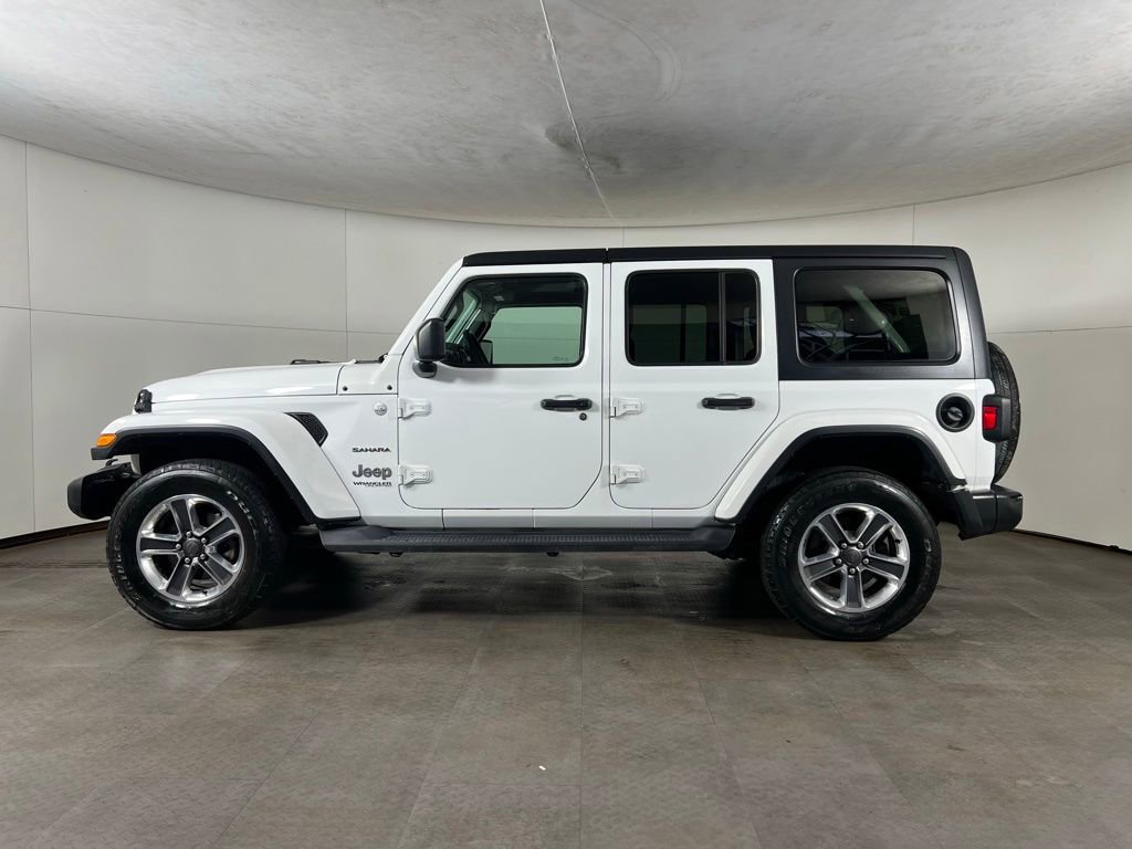 Used 2018 Jeep Wrangler Unlimited Sahara AWD/4WD image 2
