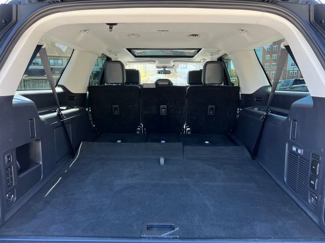 Used 2025 Ford Expedition Max Platinum AWD/4WD image 31