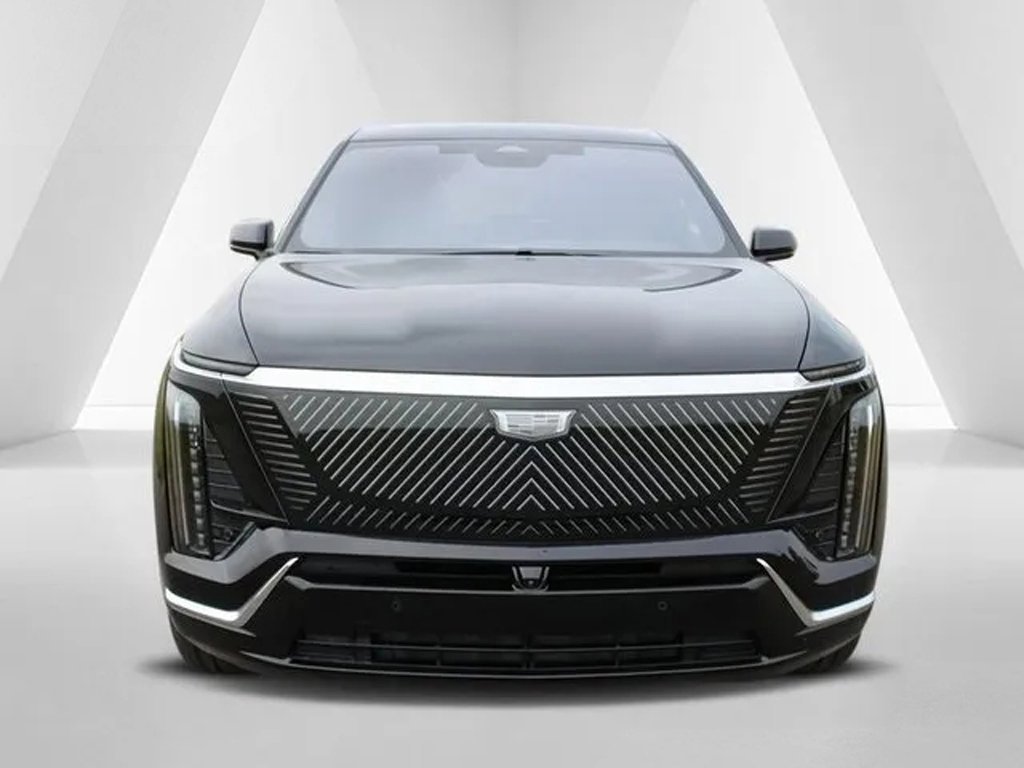 New 2026 Cadillac Vistiq Luxury image 2