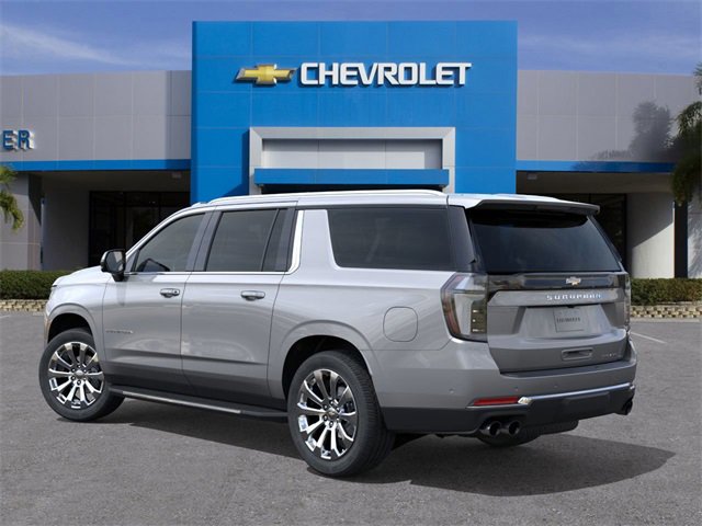 New 2026 Chevrolet Suburban Premier image 3
