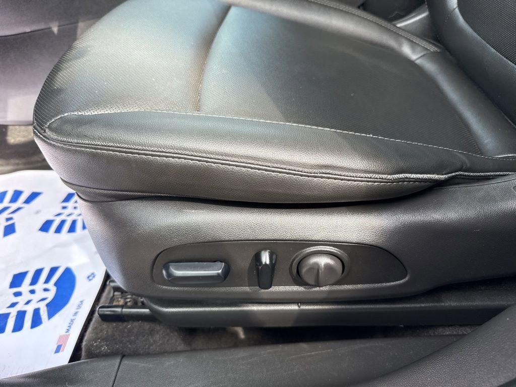Used 2024 Buick Encore GX Sport Touring w/ Comfort Package image 11