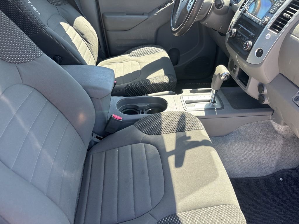 Used 2016 Nissan Frontier Desert Runner image 8