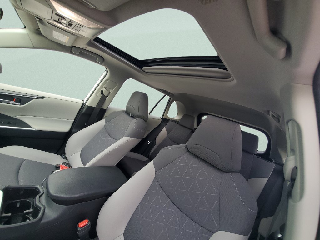 Certified 2023 Toyota RAV4 XLE w/ Convenience Package AWD/4WD image 17