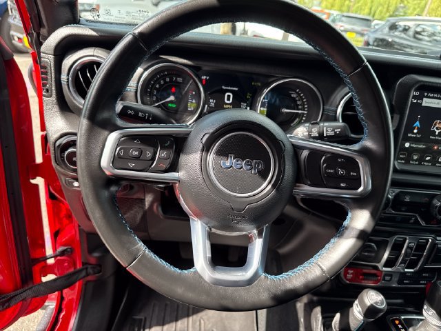 Used 2022 Jeep Wrangler Unlimited Rubicon 4xe AWD/4WD image 18