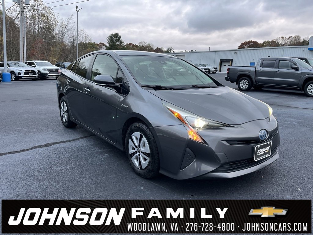 Used 2017 Toyota Prius Two image 1