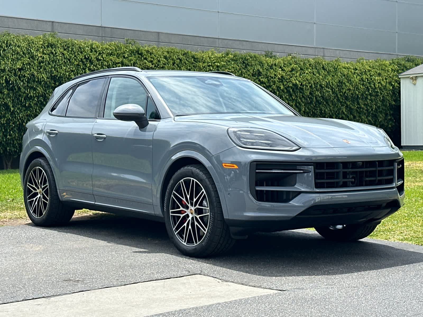 New 2026 Porsche Cayenne S AWD/4WD image 10