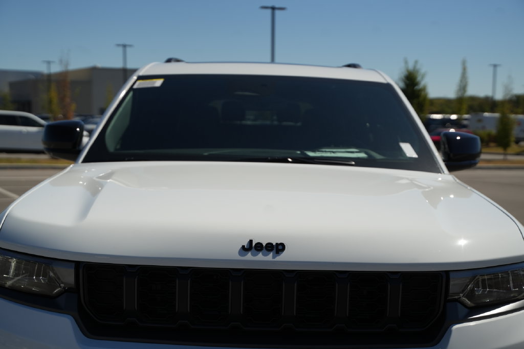 New 2027 Jeep Grand Cherokee L Limited w/ Limited Altitude Package AWD/4WD image 43