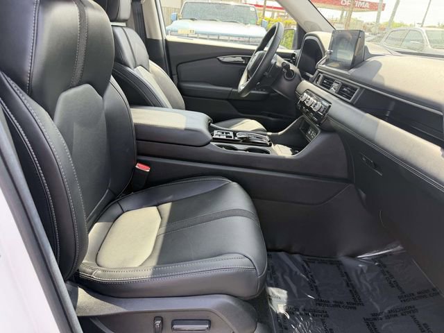 Used 2025 Honda Pilot Touring image 6