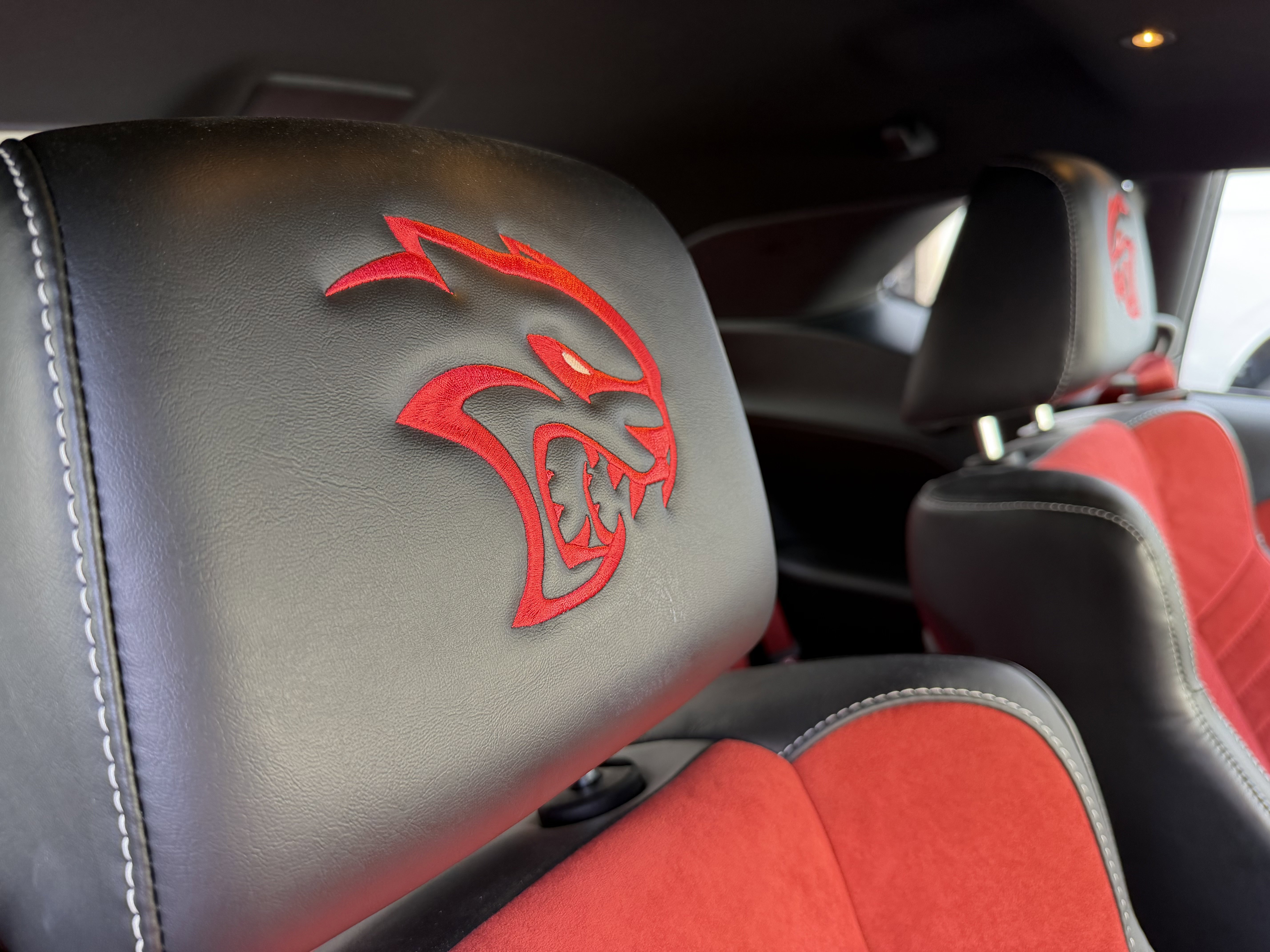 Used 2015 Dodge Challenger SRT Hellcat image 15