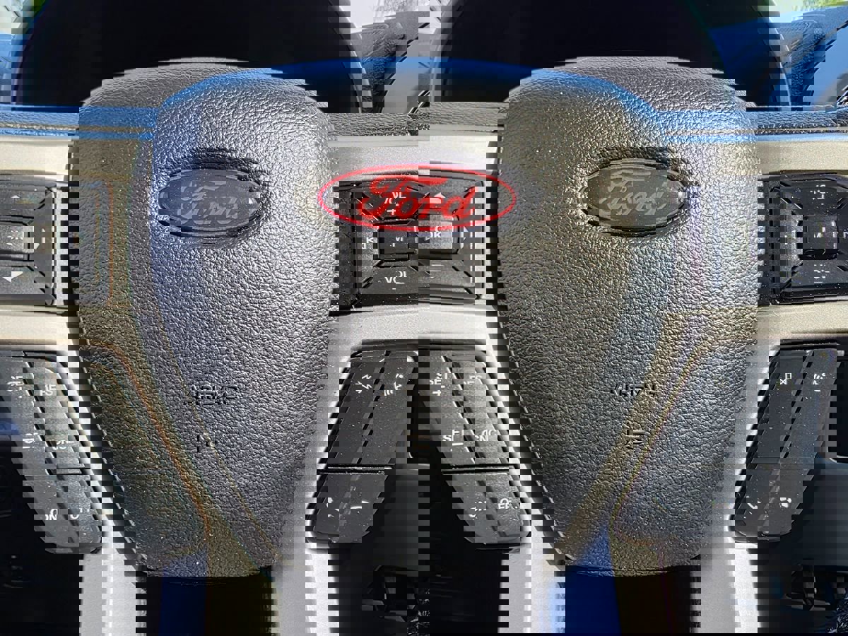 Used 2019 Ford F150 Lariat image 34