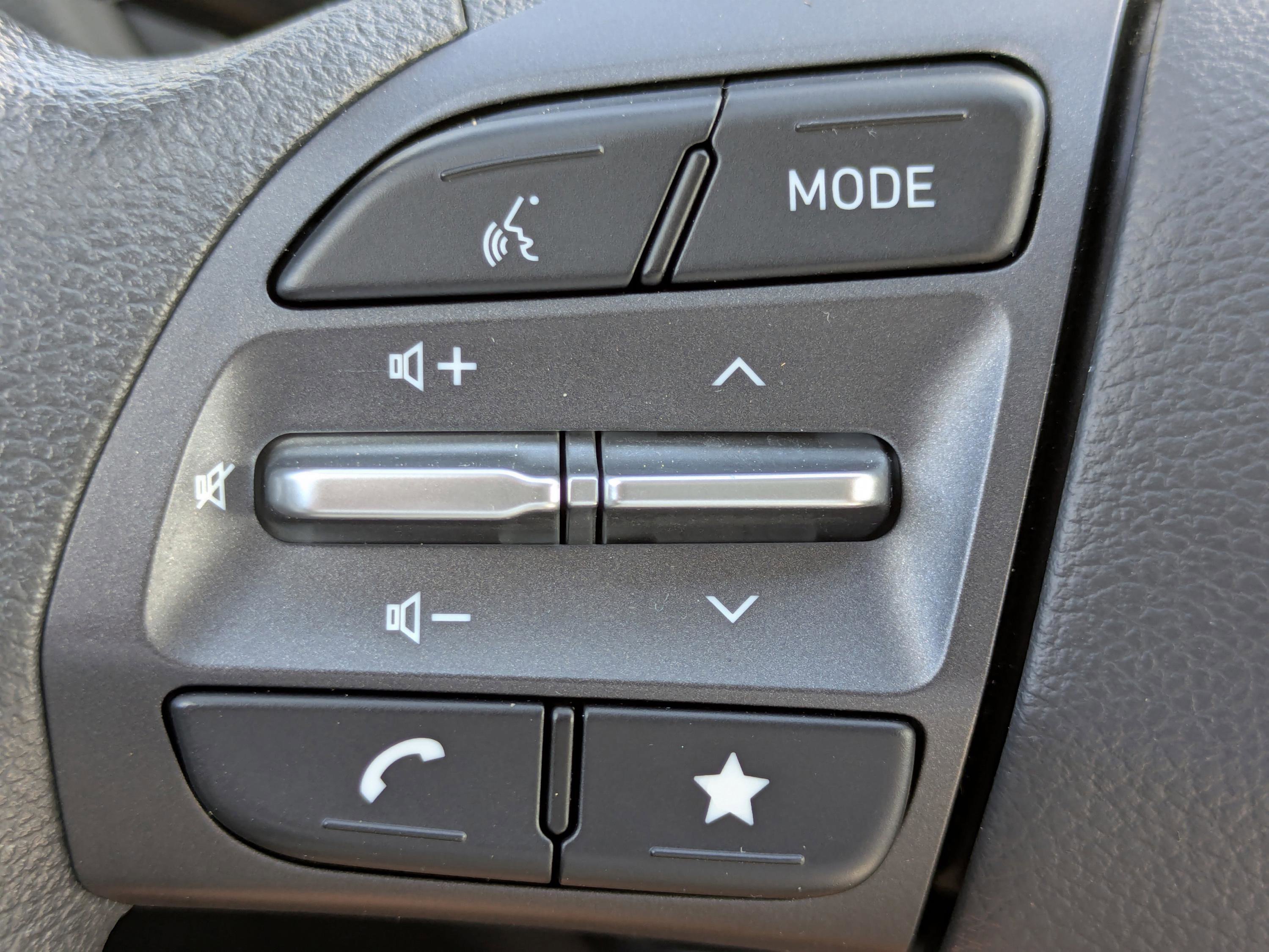 Used 2022 Hyundai Kona SEL AWD/4WD image 14