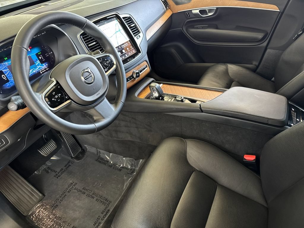 Certified 2024 Volvo XC90 T8 Plus AWD/4WD image 9