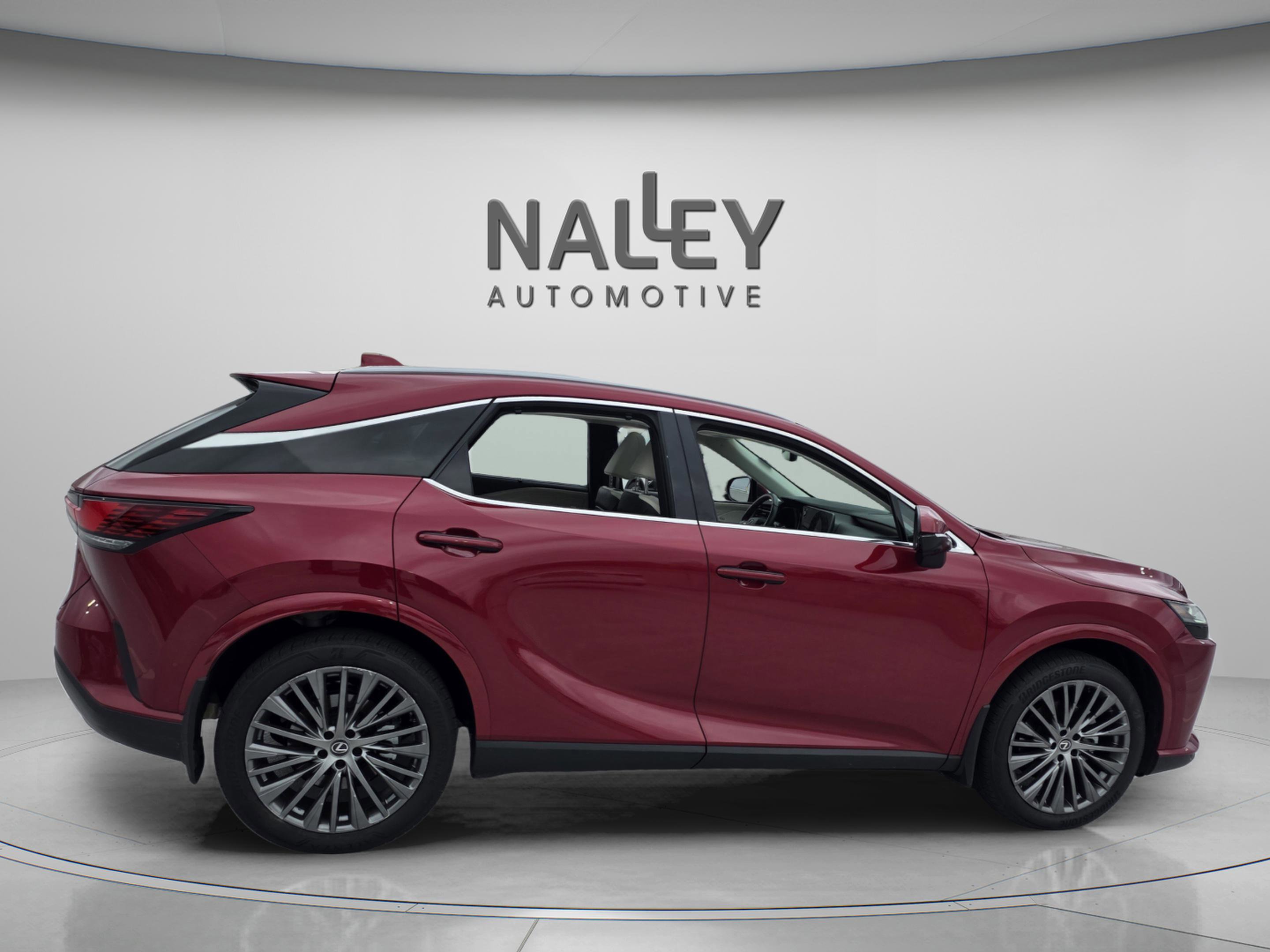 Certified 2023 Lexus RX 350 w/ Accessory Package (Z1) image 6