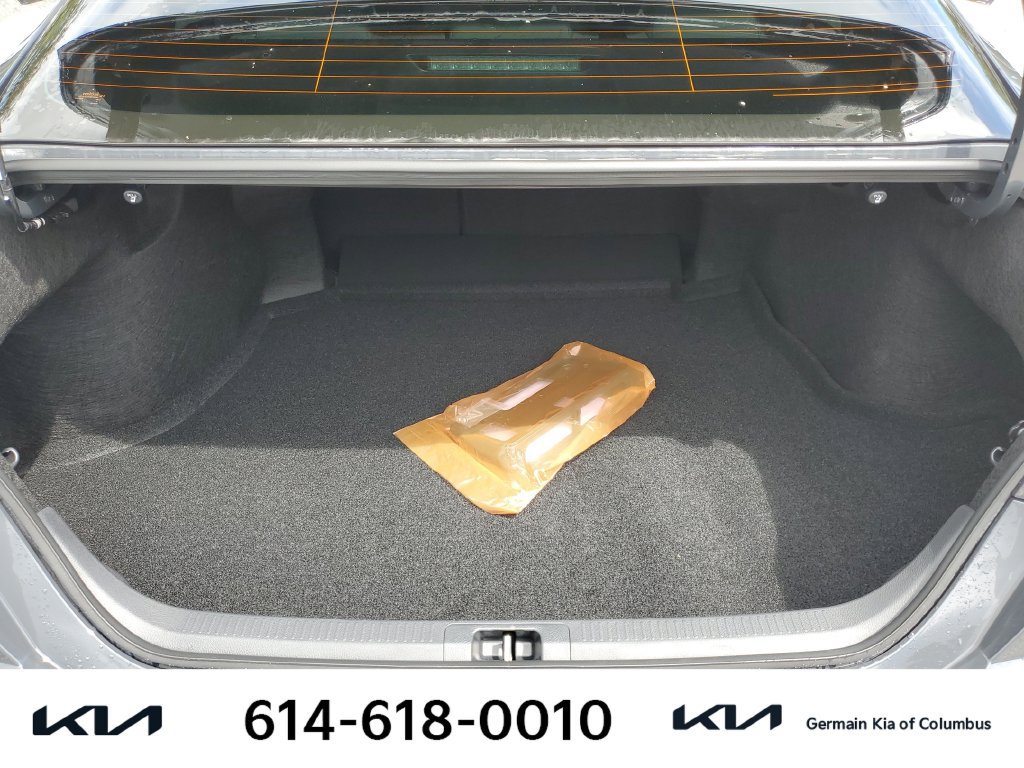 Used 2026 Toyota Camry SE FWD image 21