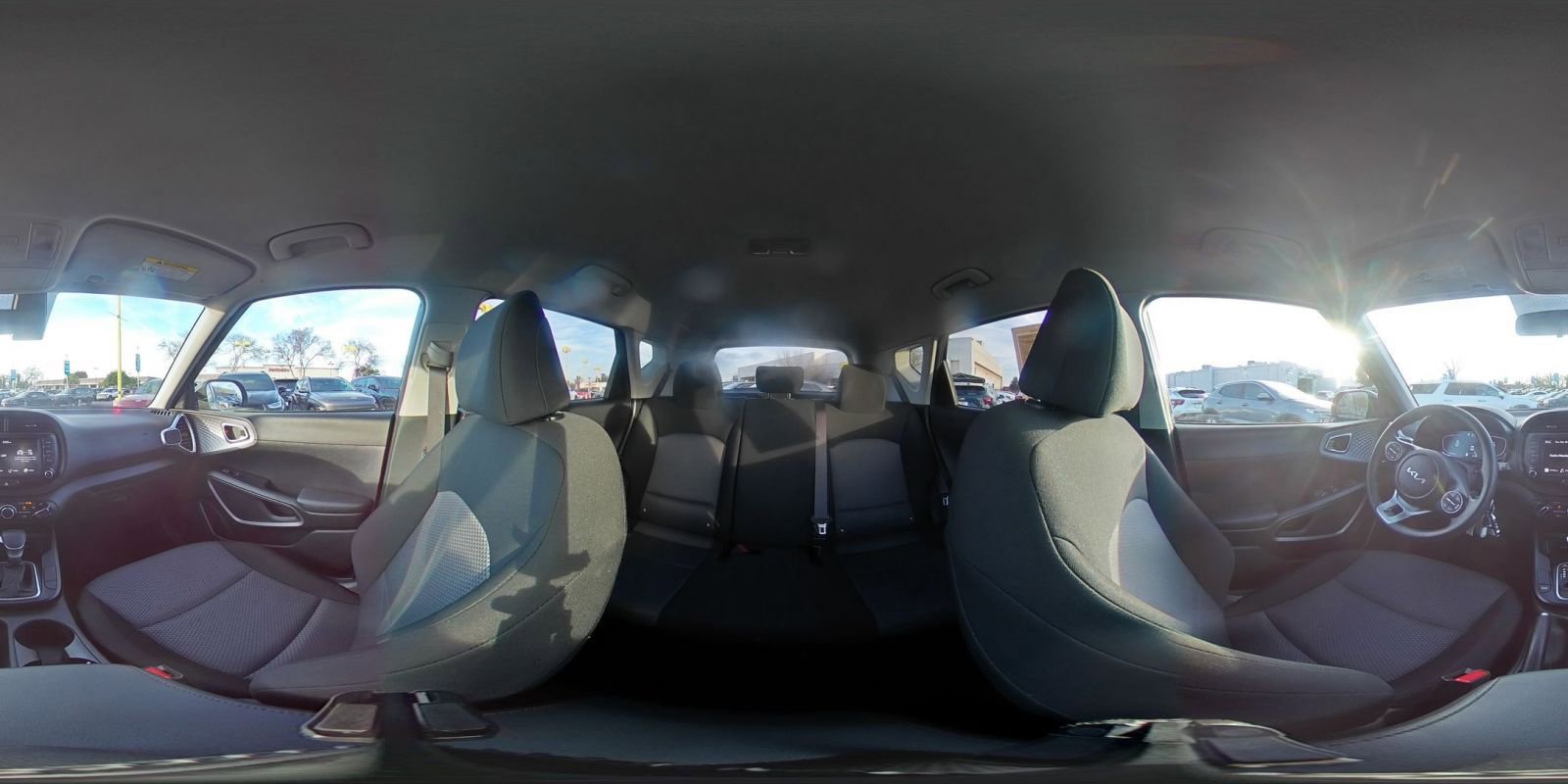 Used 2025 Kia Soul LX w/ LX Technology Package image 40