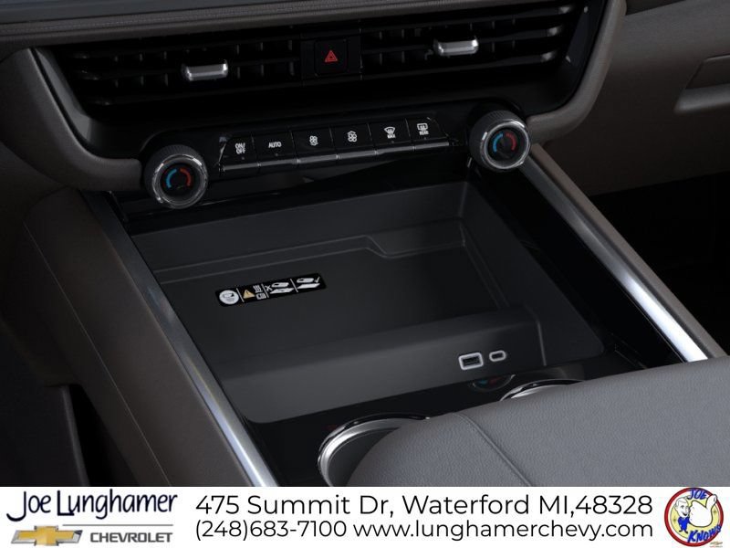 New 2026 Chevrolet Suburban LT w/ Comfort Package AWD/4WD image 24