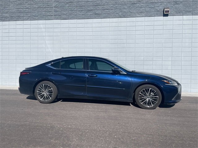 Used 2022 Lexus ES 350 w/ Premium Package image 2