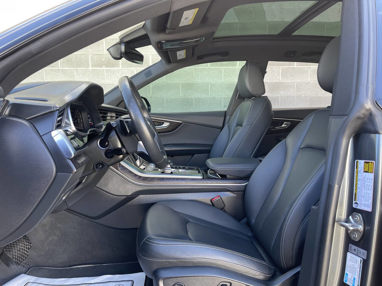 Used 2021 Audi Q8 Prestige image 12