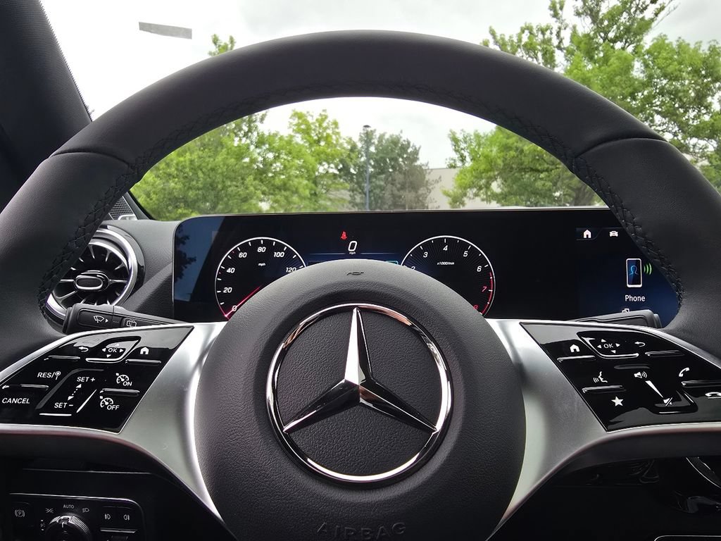 New 2026 Mercedes-Benz GLA 250 4MATIC image 27