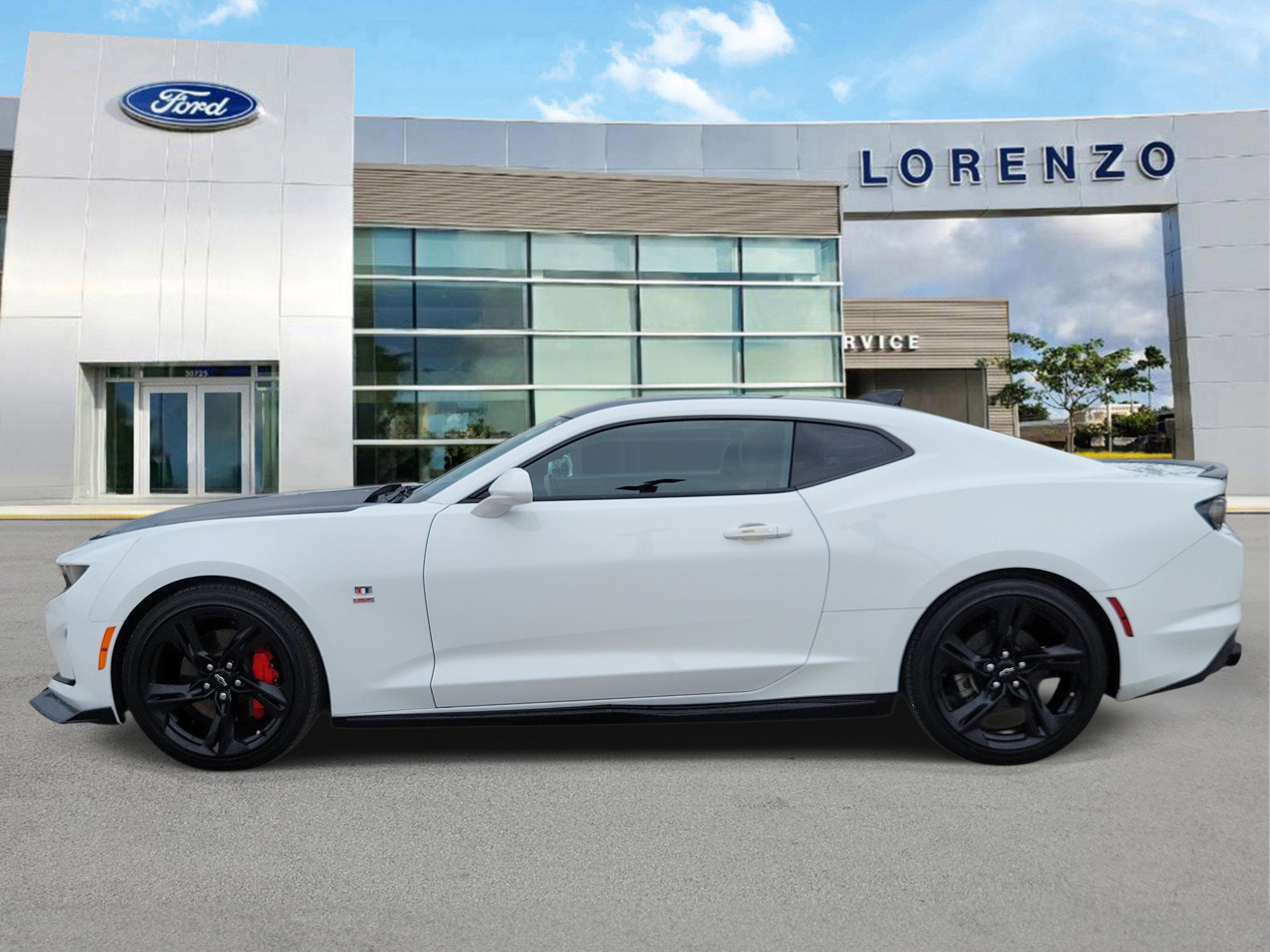Used 2024 Chevrolet Camaro LT w/ RS Package RWD image 8