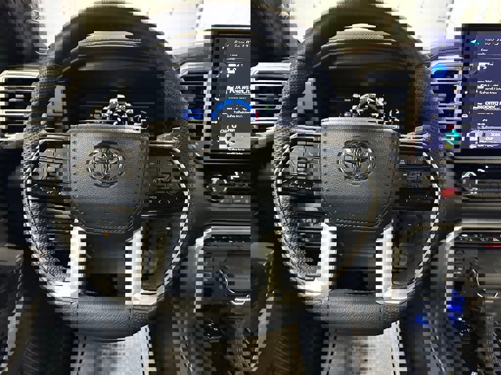 Used 2025 Toyota Tundra Platinum image 20