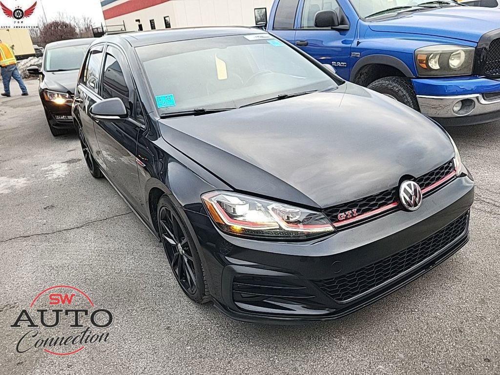 Used 2021 Volkswagen GTI SE image 1