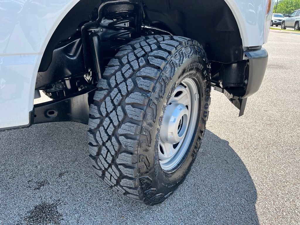 New 2026 Ford F250 XL w/ XL Off-Road Package AWD/4WD image 6