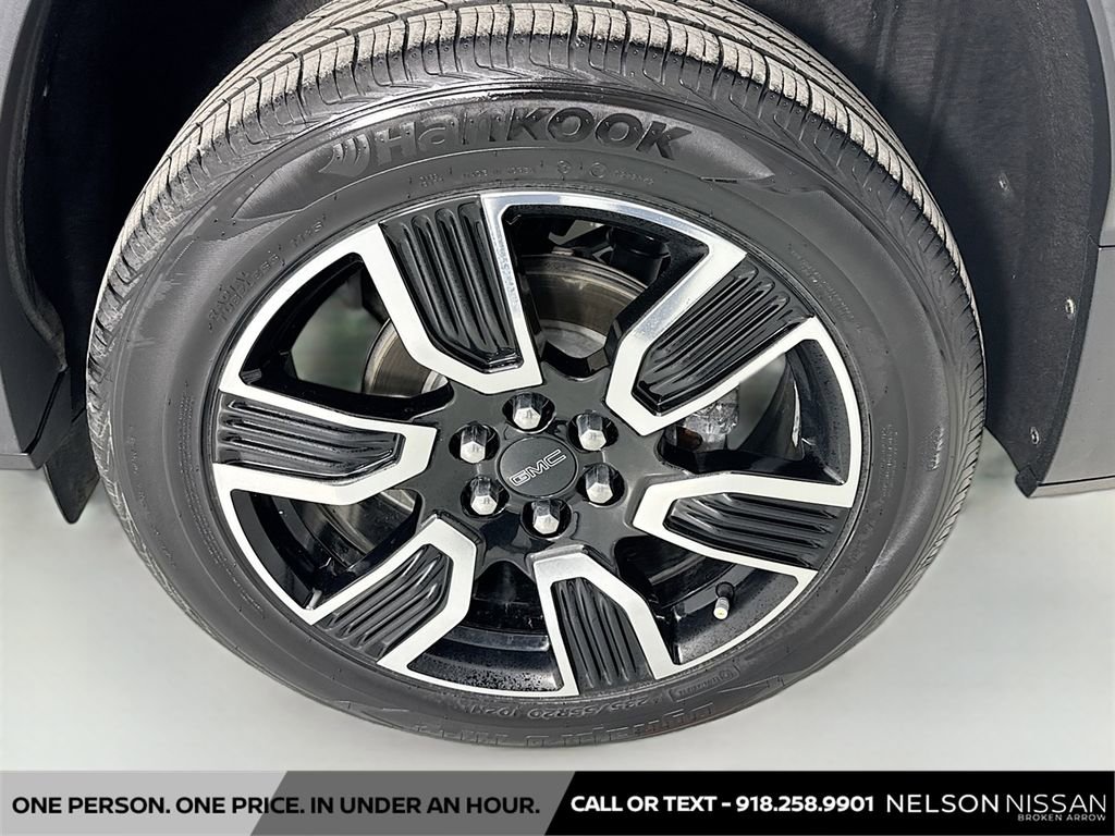 Used 2019 GMC Acadia SLT w/ Black Edition image 33