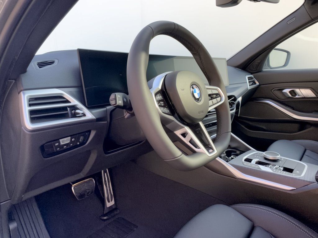 New 2026 BMW 330i xDrive Sedan w/ M Sport Package AWD/4WD image 4