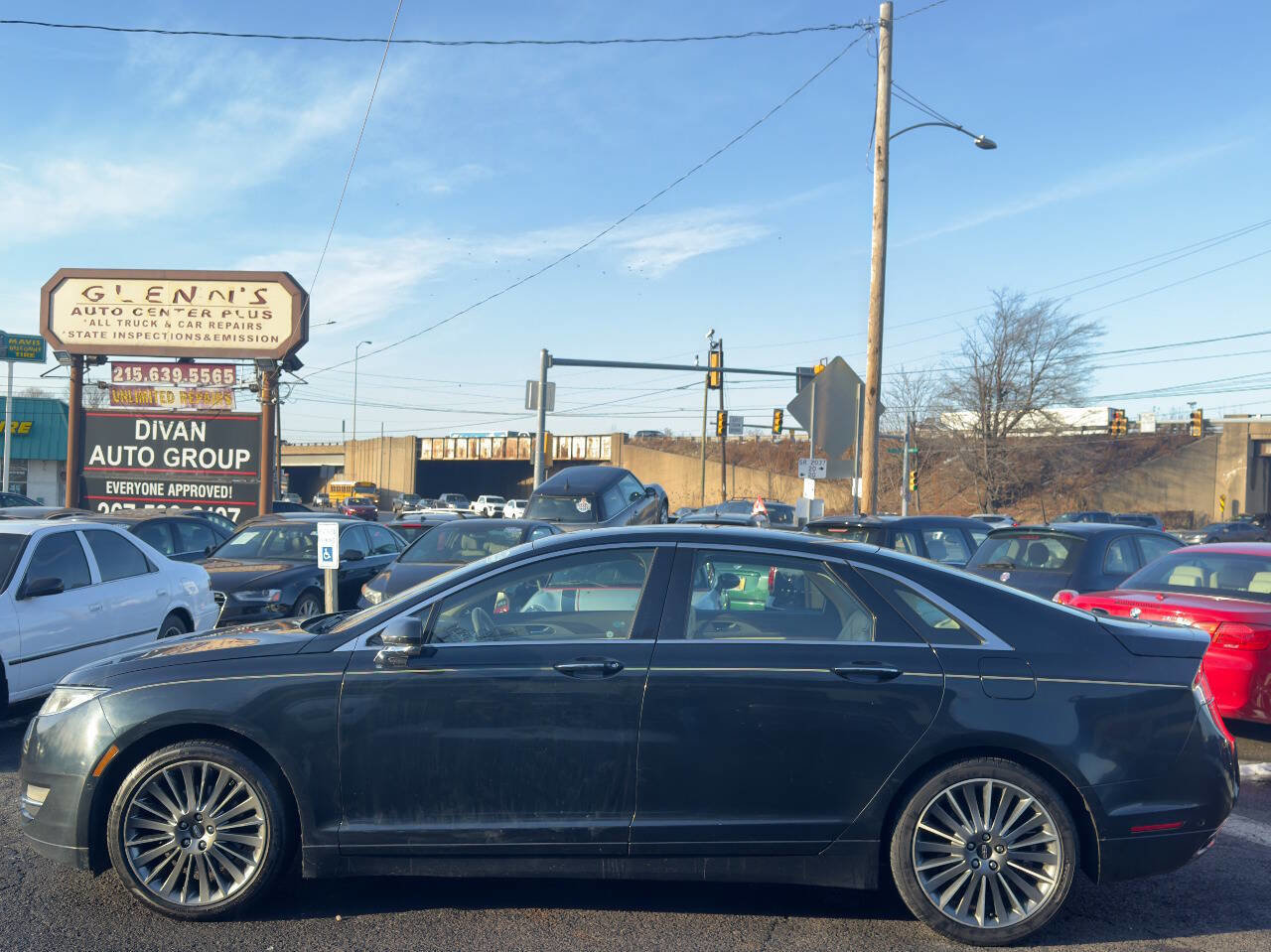 Used 2014 Lincoln MKZ AWD image 3