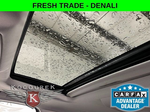 Used 2017 GMC Yukon Denali w/ Open Road Package AWD/4WD image 19