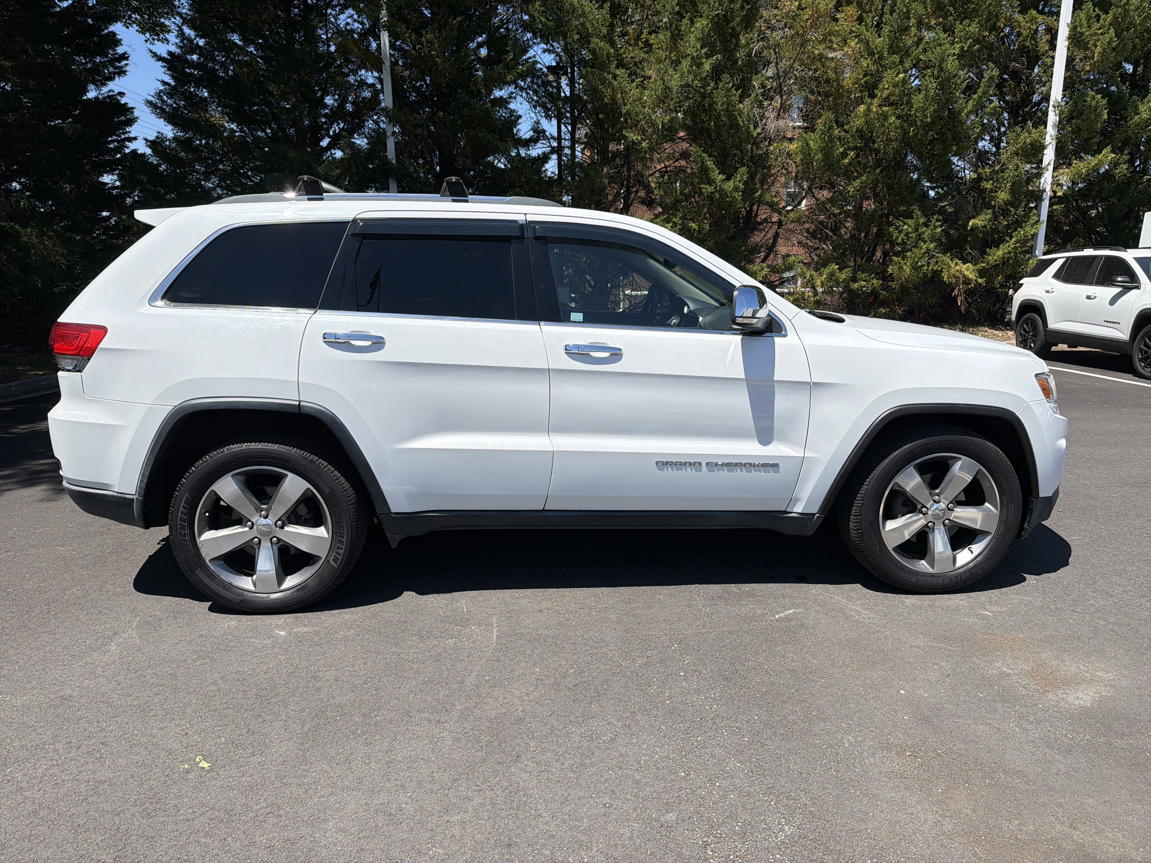 Used 2014 Jeep Grand Cherokee Limited AWD/4WD image 11
