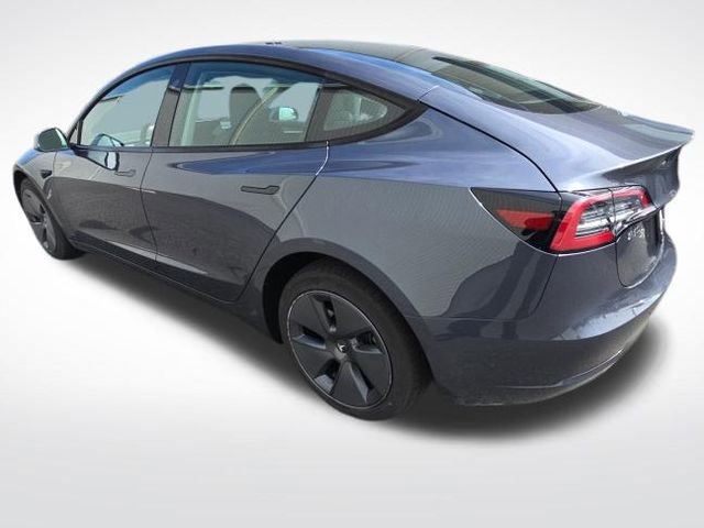 Used 2023 Tesla Model 3 Standard Range image 5