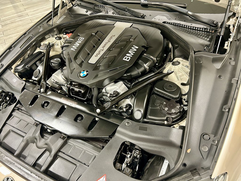 Used 2012 BMW 650i xDrive Coupe AWD/4WD image 18