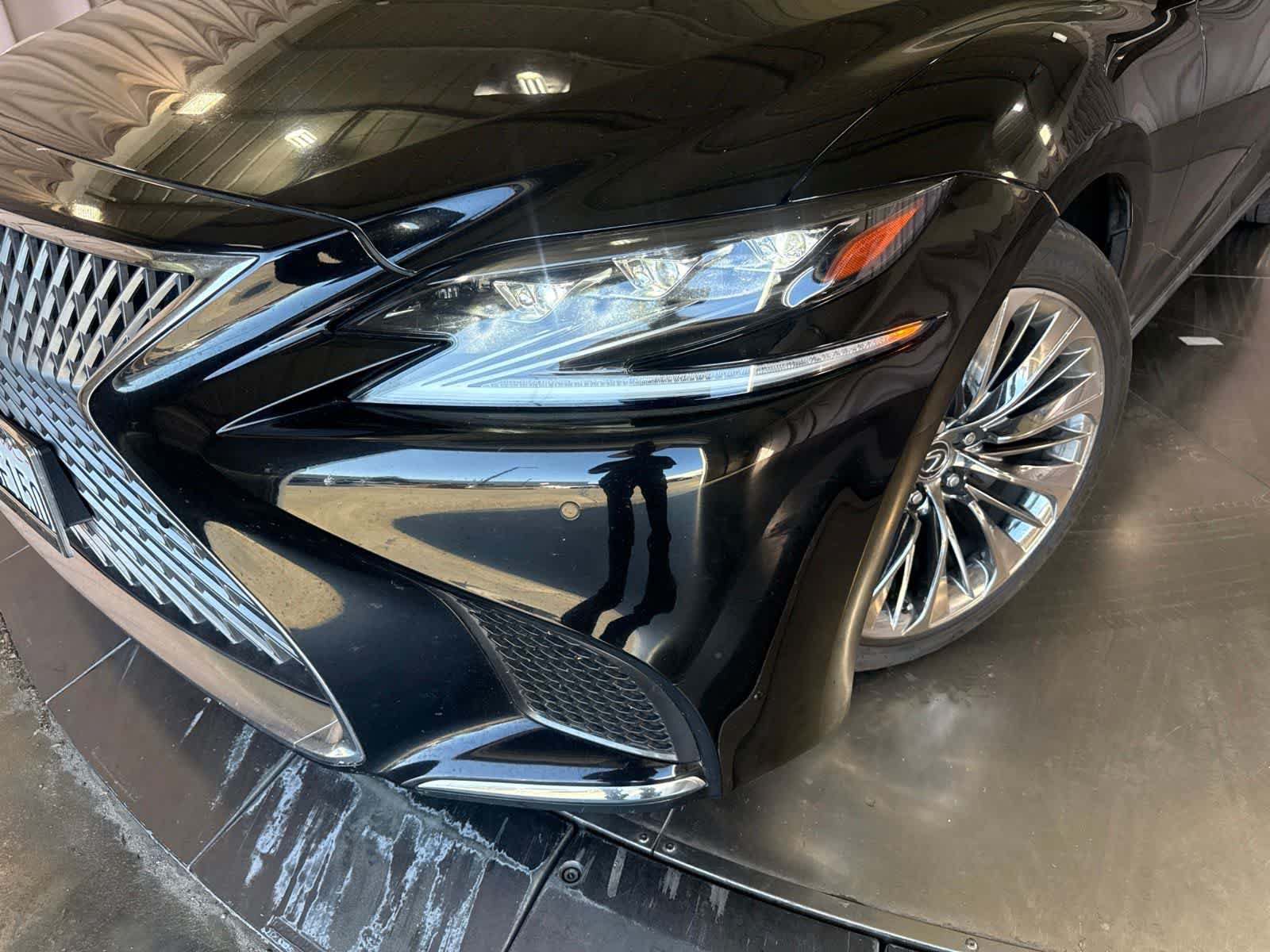 Used 2020 Lexus LS 500h w/ Luxury Package RWD image 8