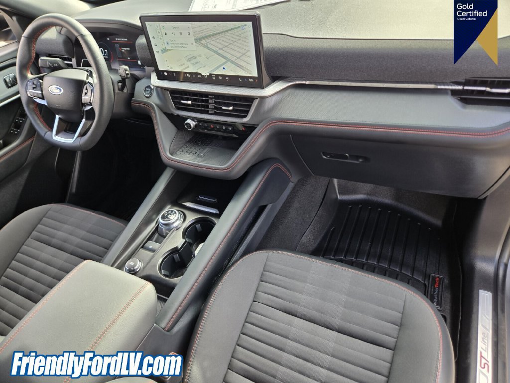 Certified 2025 Ford Explorer ST-Line RWD image 18