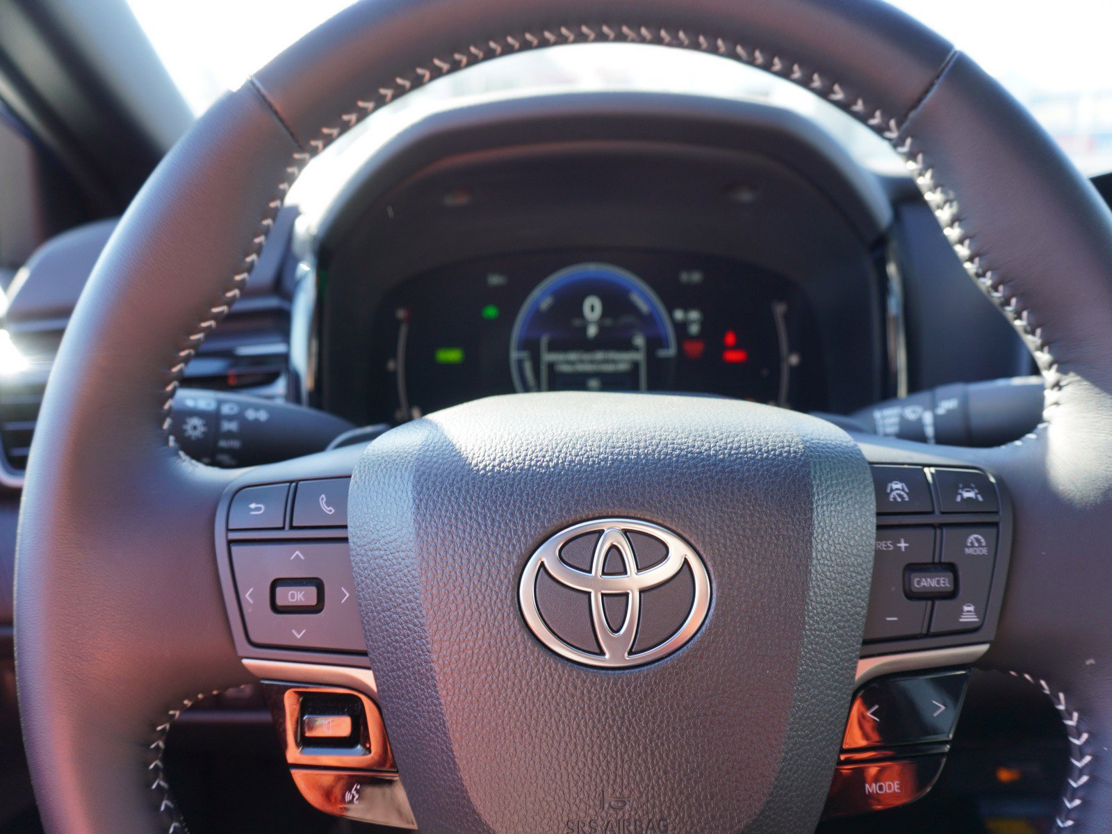 Used 2025 Toyota Camry SE image 21