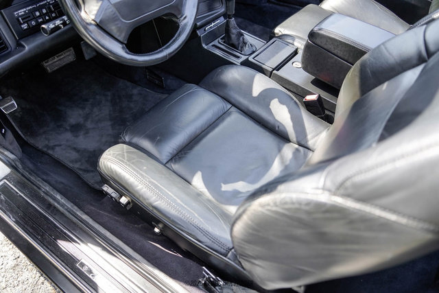 Used 1993 Cadillac Allante FWD image 32