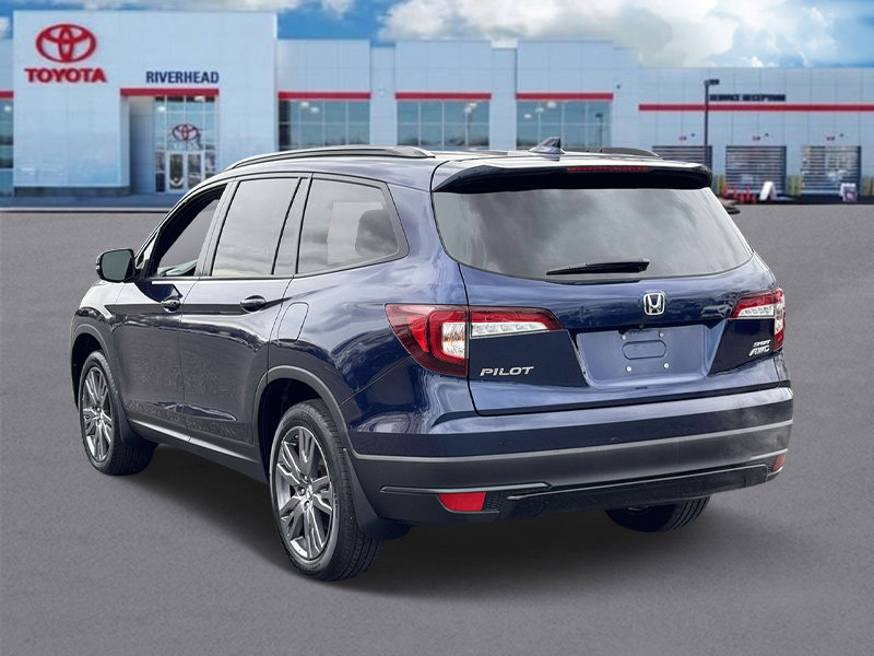 Used 2022 Honda Pilot Sport image 4