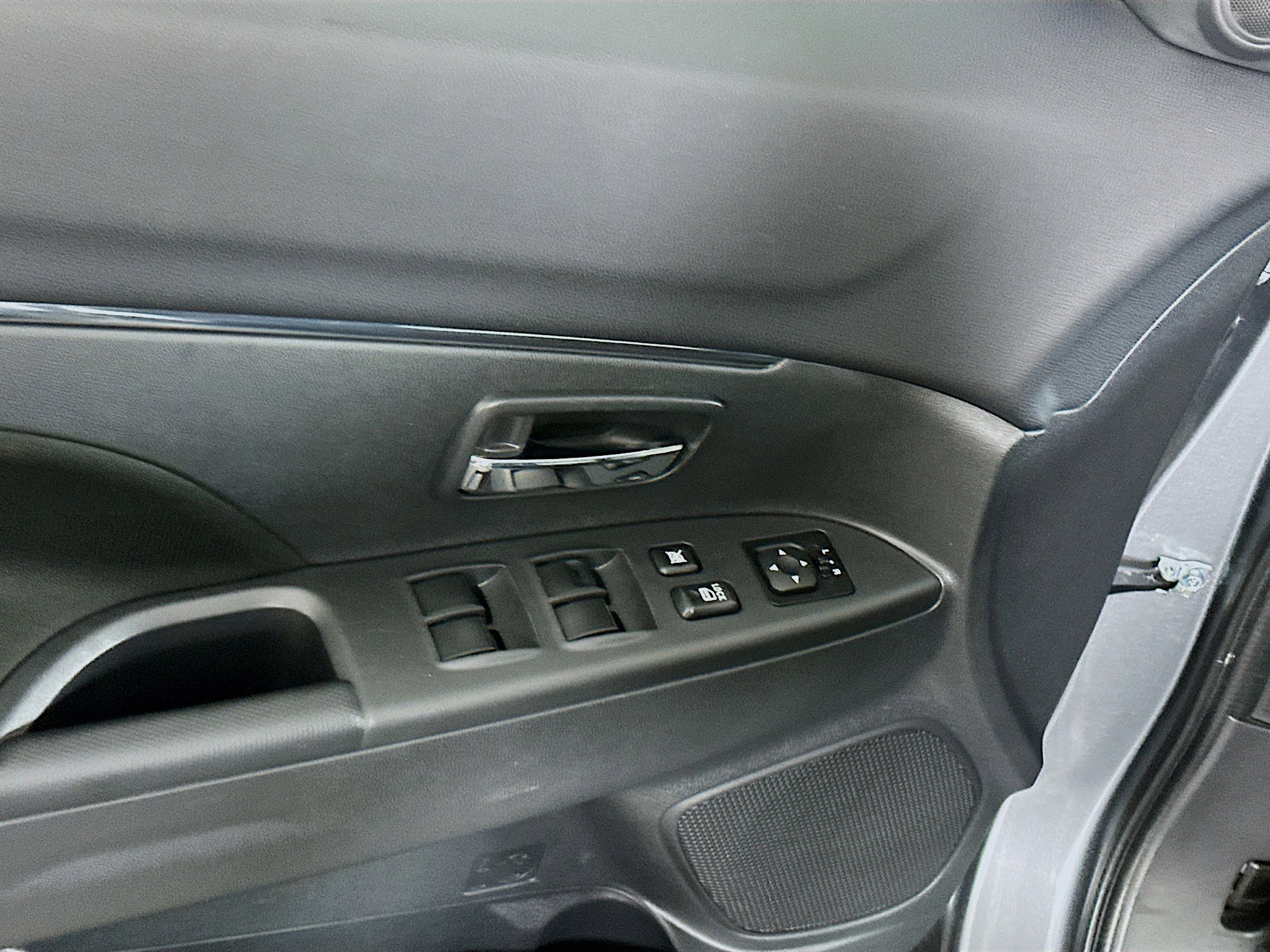 Used 2025 Mitsubishi Outlander Sport AWD image 15