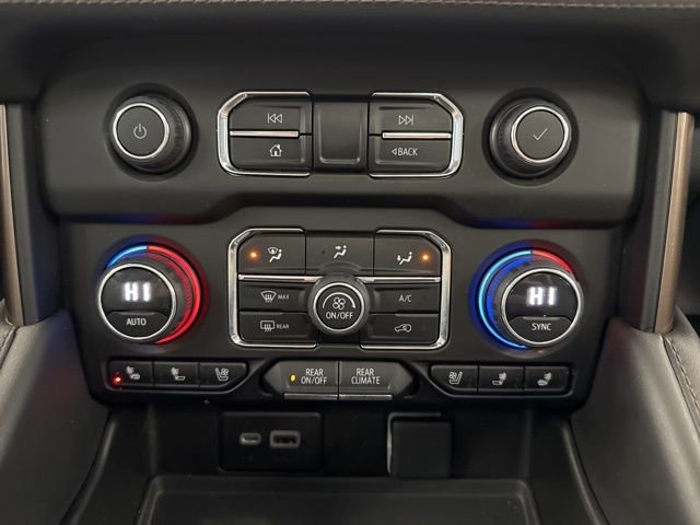 Used 2023 Chevrolet Suburban High Country image 49