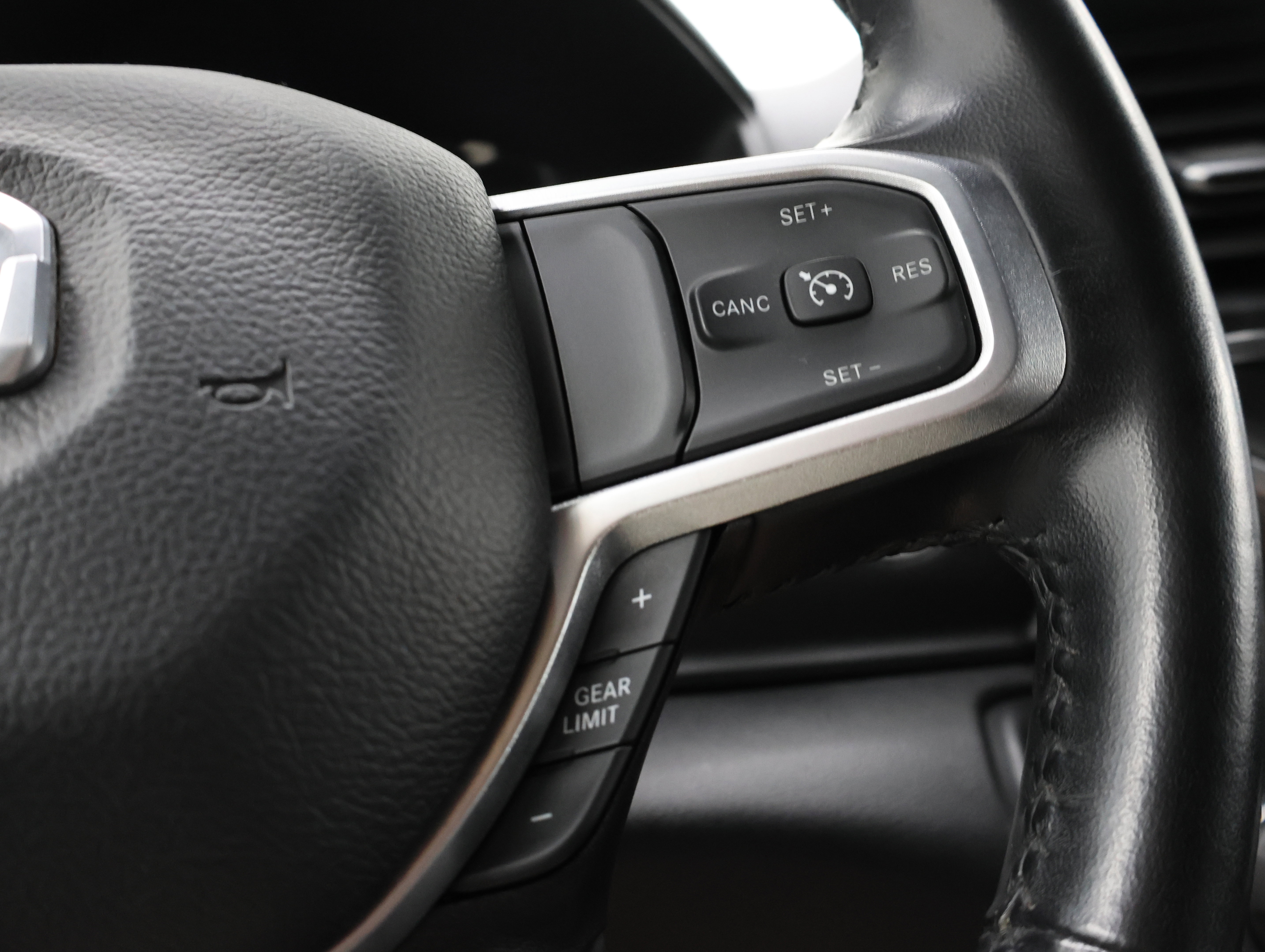 Used 2022 RAM 1500 Big Horn AWD/4WD image 14