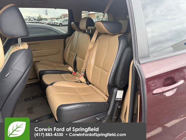 Used 2018 Kia Sedona LX w/ LX Essentials Premium Package image 7